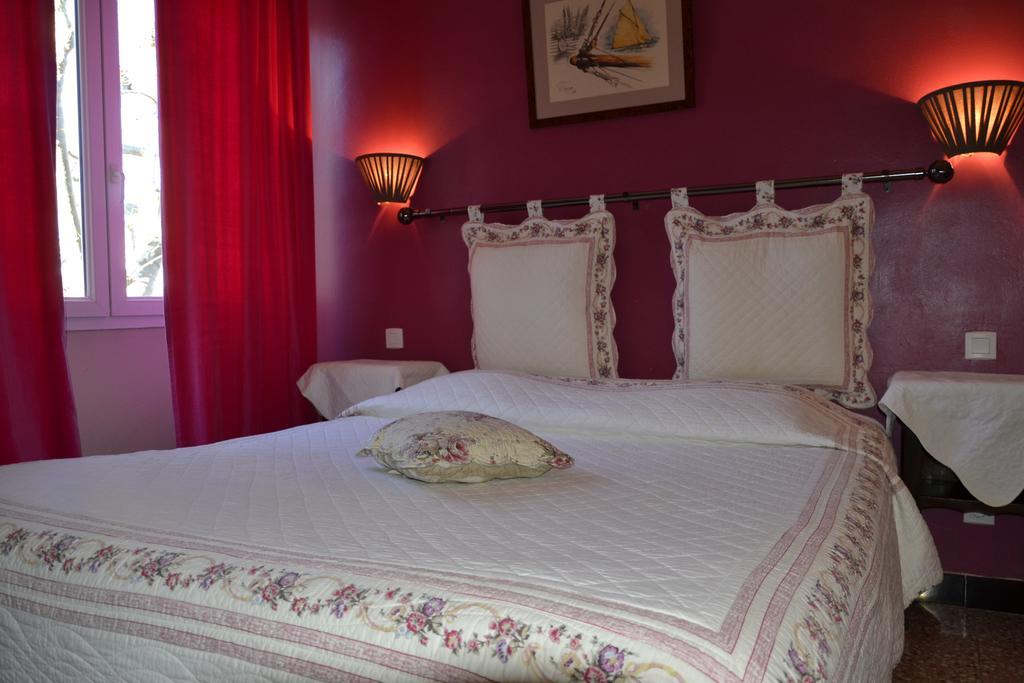 Rians  Hotellerie De L'Esplanade מראה חיצוני תמונה