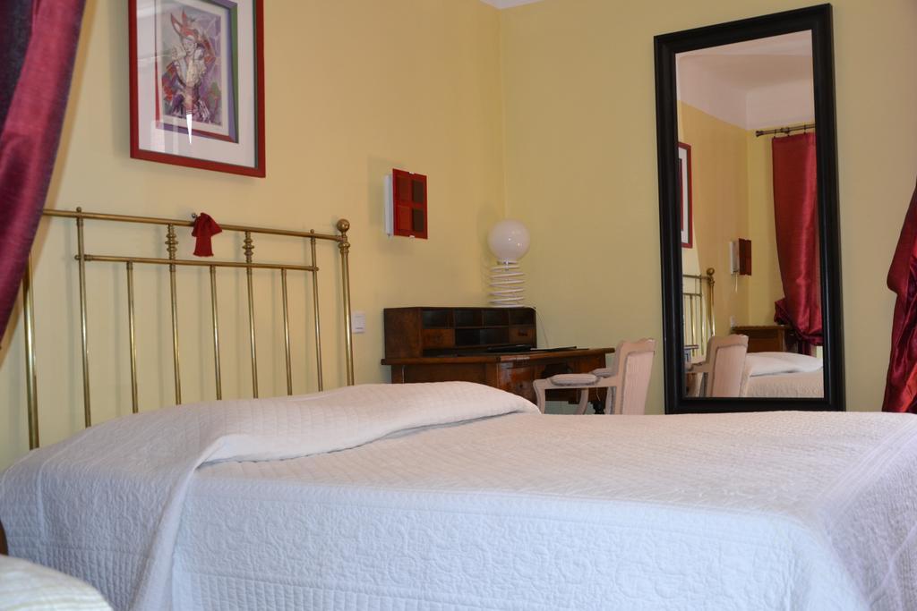 Rians  Hotellerie De L'Esplanade חדר תמונה