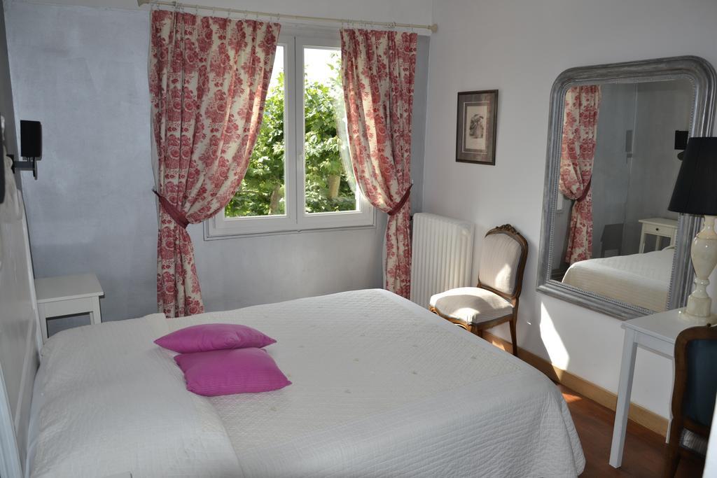Rians  Hotellerie De L'Esplanade חדר תמונה